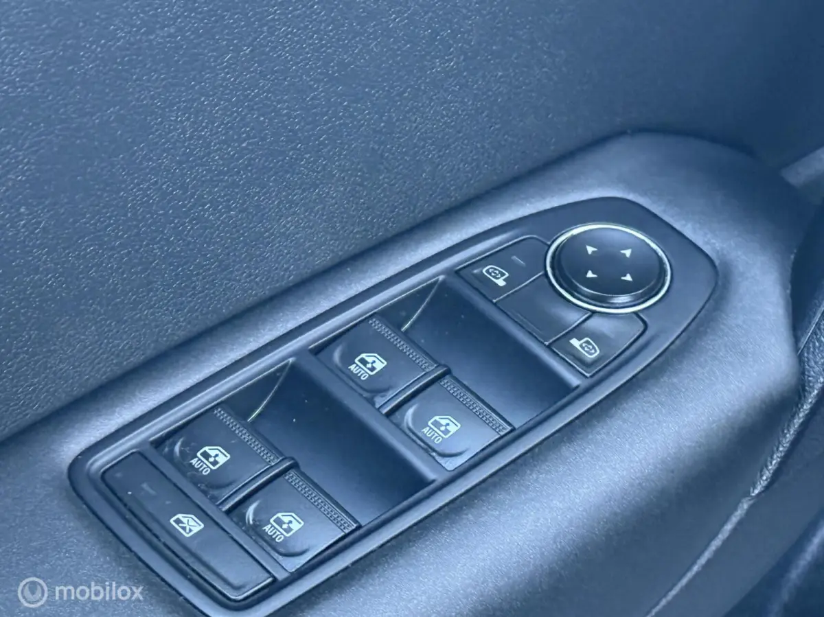 1.0 TCe 90 evolution Full-Led CarPlay PDC Clima