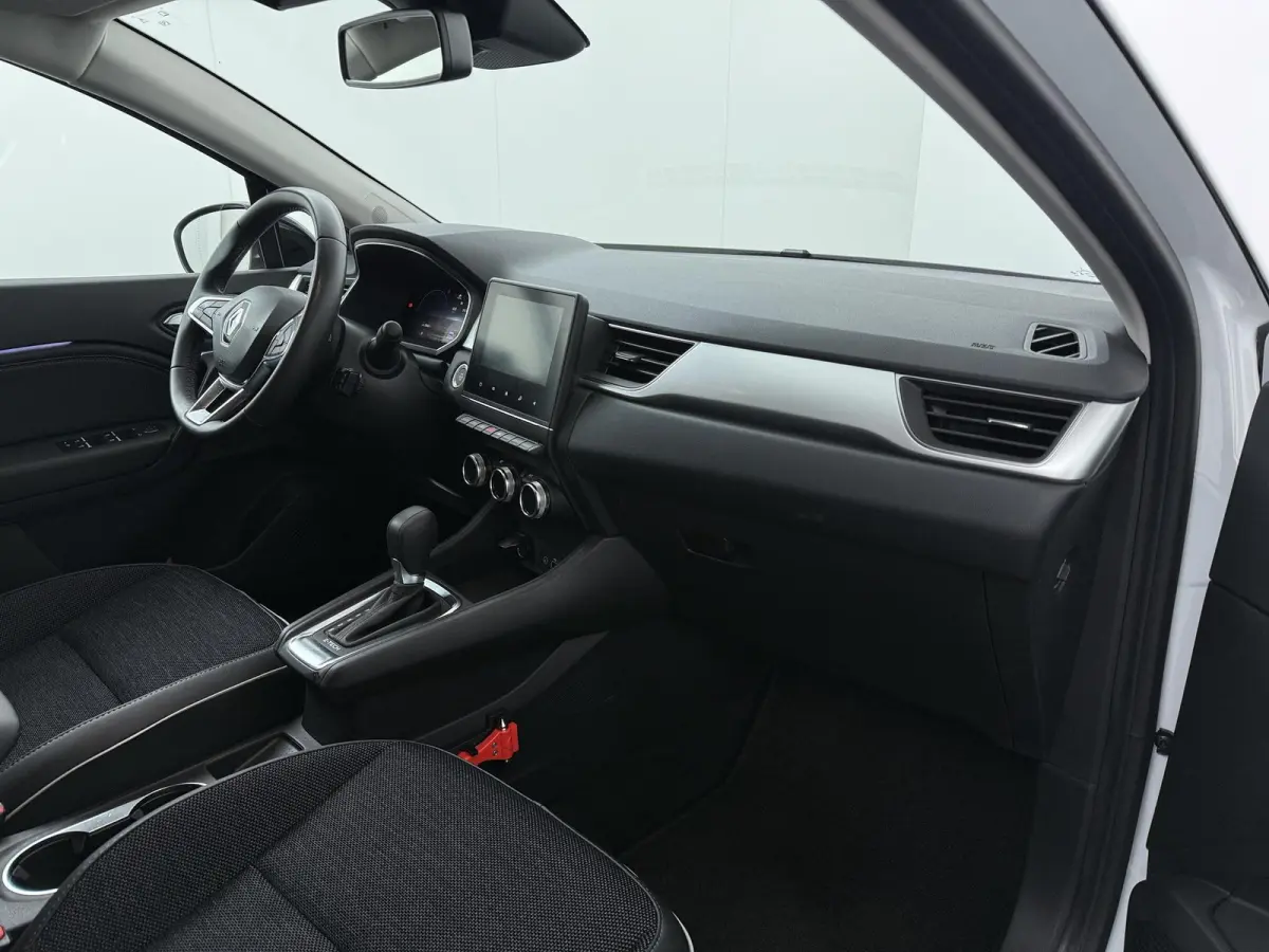 techno E-Tech plug-in hybrid 160 | trekhaak | Navigatie | achteruitrijcamera |