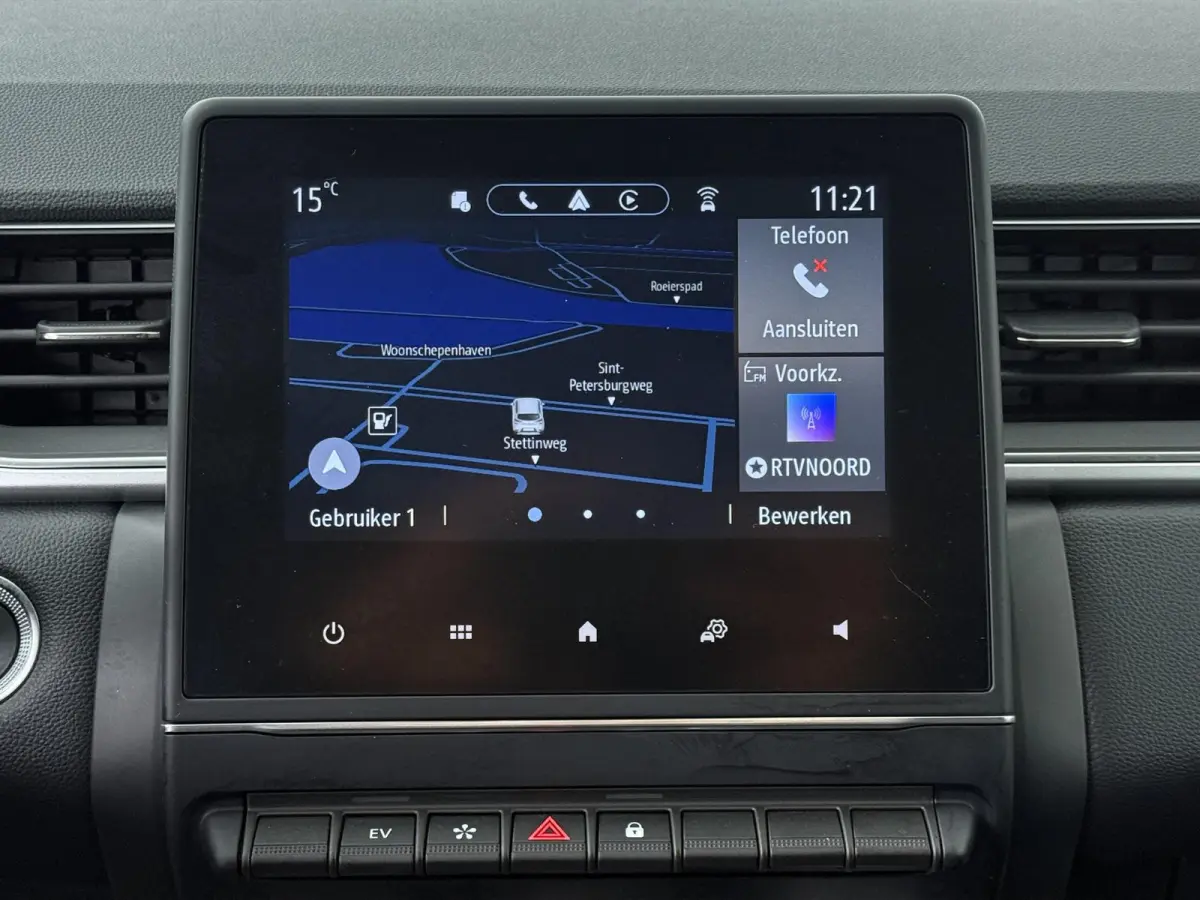 techno E-Tech plug-in hybrid 160 | trekhaak | Navigatie | achteruitrijcamera |
