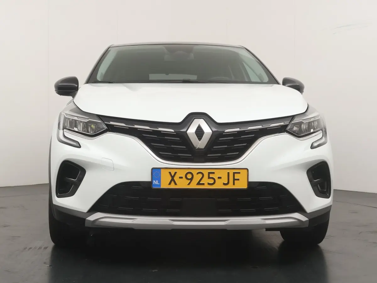 techno E-Tech plug-in hybrid 160 | trekhaak | Navigatie | achteruitrijcamera |