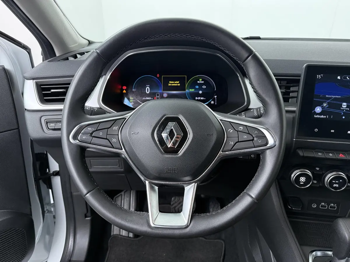 techno E-Tech plug-in hybrid 160 | trekhaak | Navigatie | achteruitrijcamera |