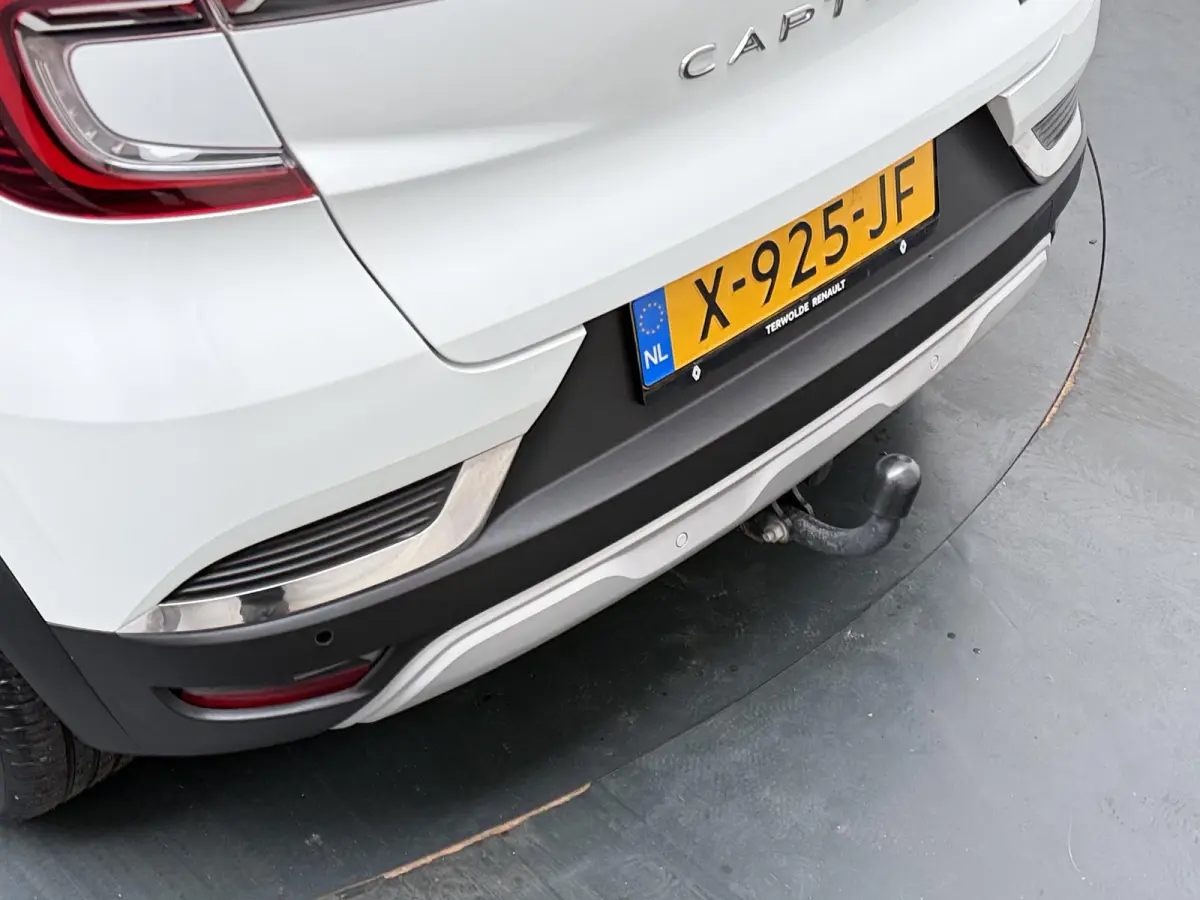 techno E-Tech plug-in hybrid 160 | trekhaak | Navigatie | achteruitrijcamera |