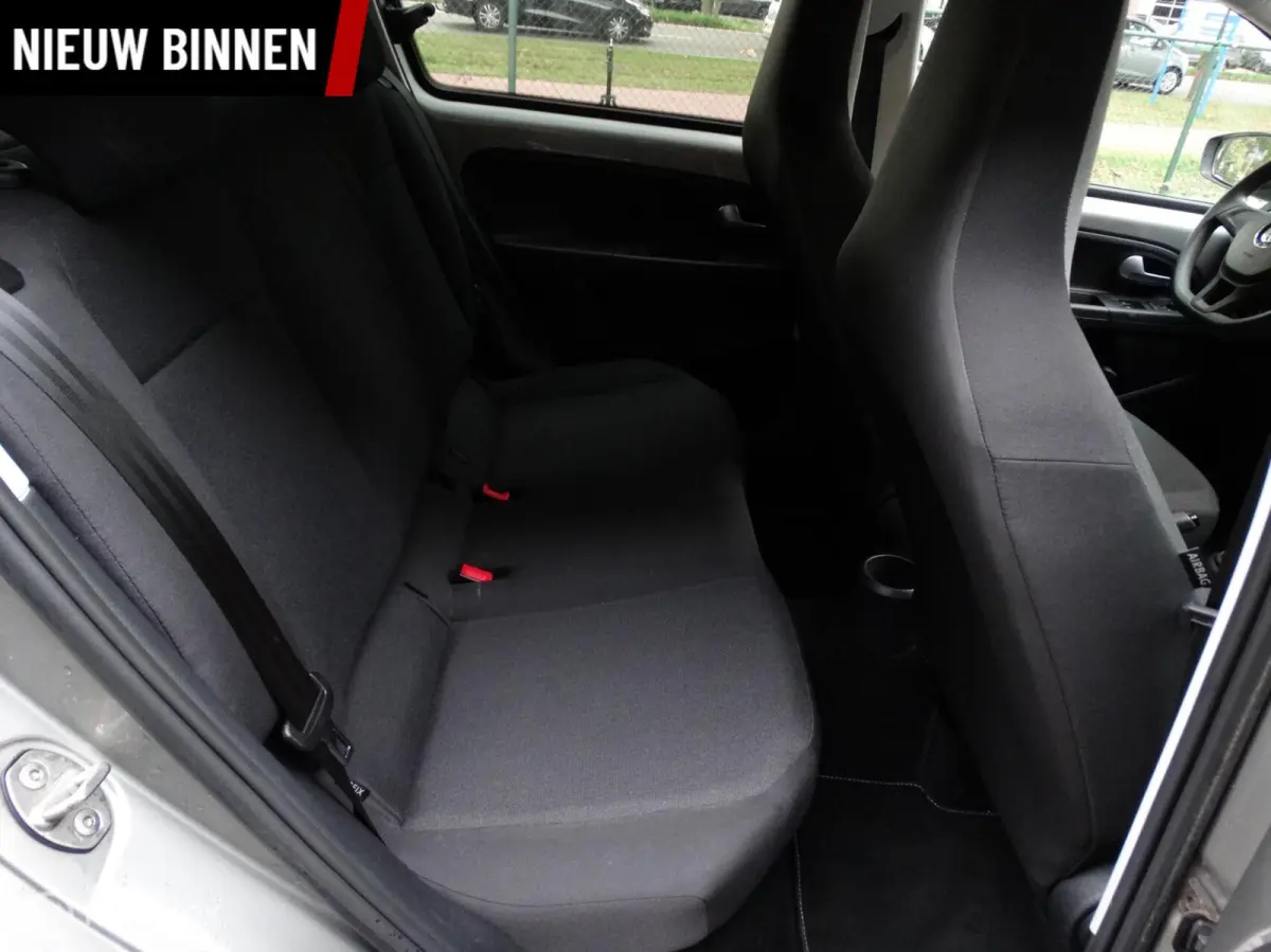 Up! 1.0 BMT high up! | Zeer lage KM-stand