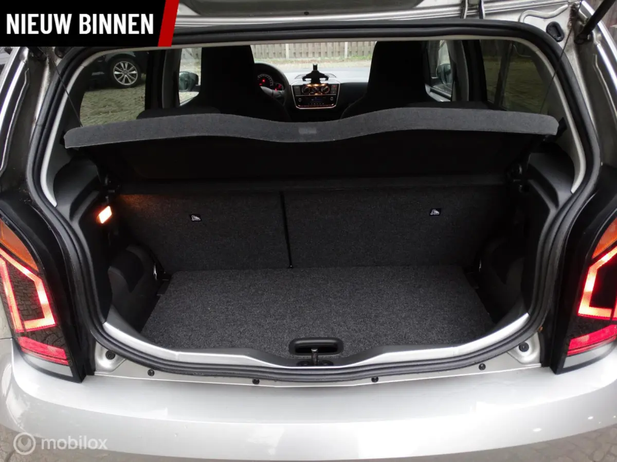 Up! 1.0 BMT high up! | Zeer lage KM-stand
