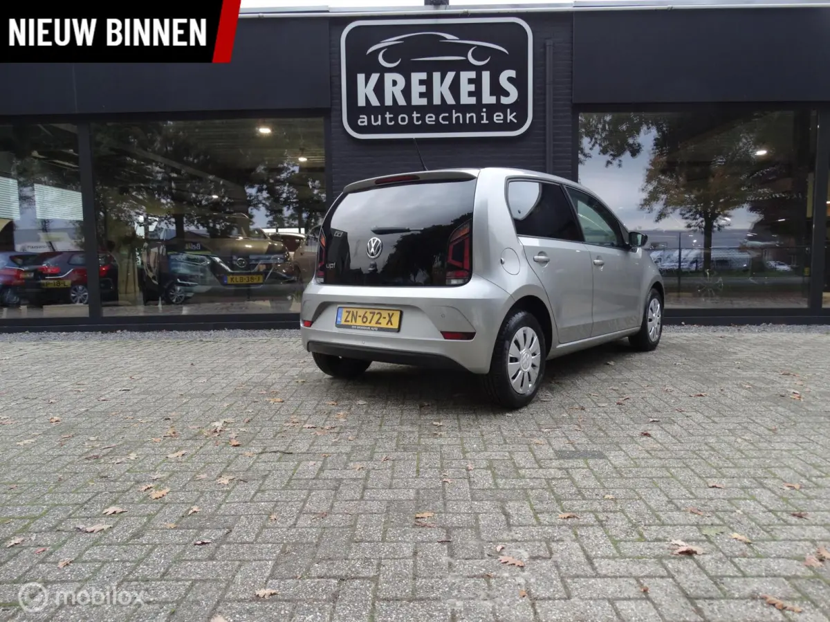 Up! 1.0 BMT high up! | Zeer lage KM-stand