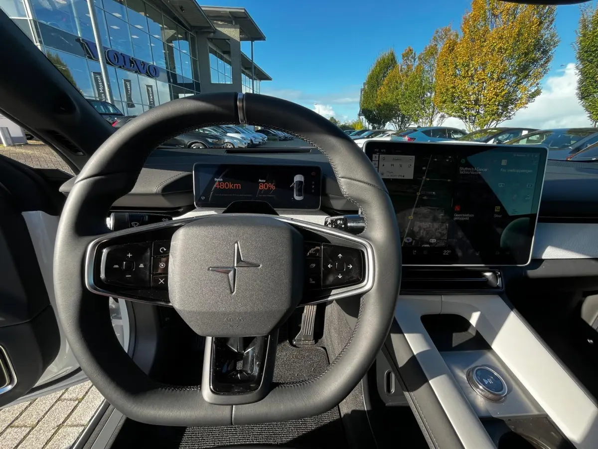 Long Range Single motor Prime 100 kWh | Harman & Kardon | 21-inch | Snow | MY27 | HUD |