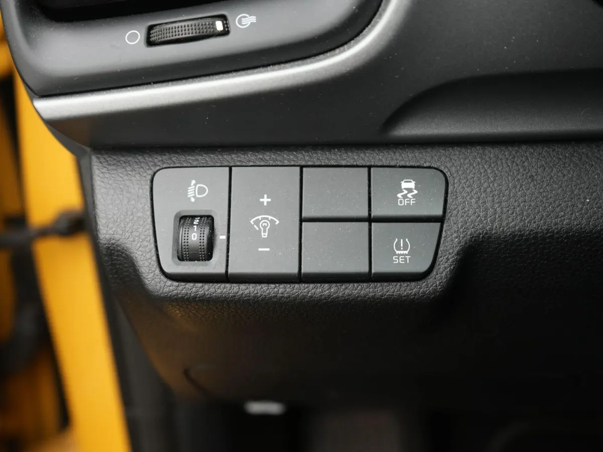 1.0 T-GDi DynamicLine VERWACHT ! | AUTOMAAT | NAVIGATIE | DAB | AIRCO | LMV | CRUISE | BLUETOOTH | PDC | 12 MAANDEN BOVAG GARANTIE |
