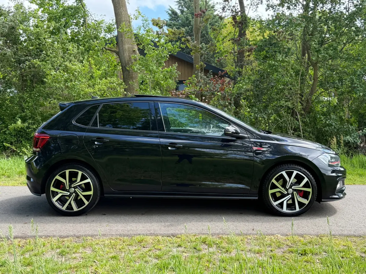 2.0 TSI GTI | Pano + DSG + ACC + DRIVE MODE |