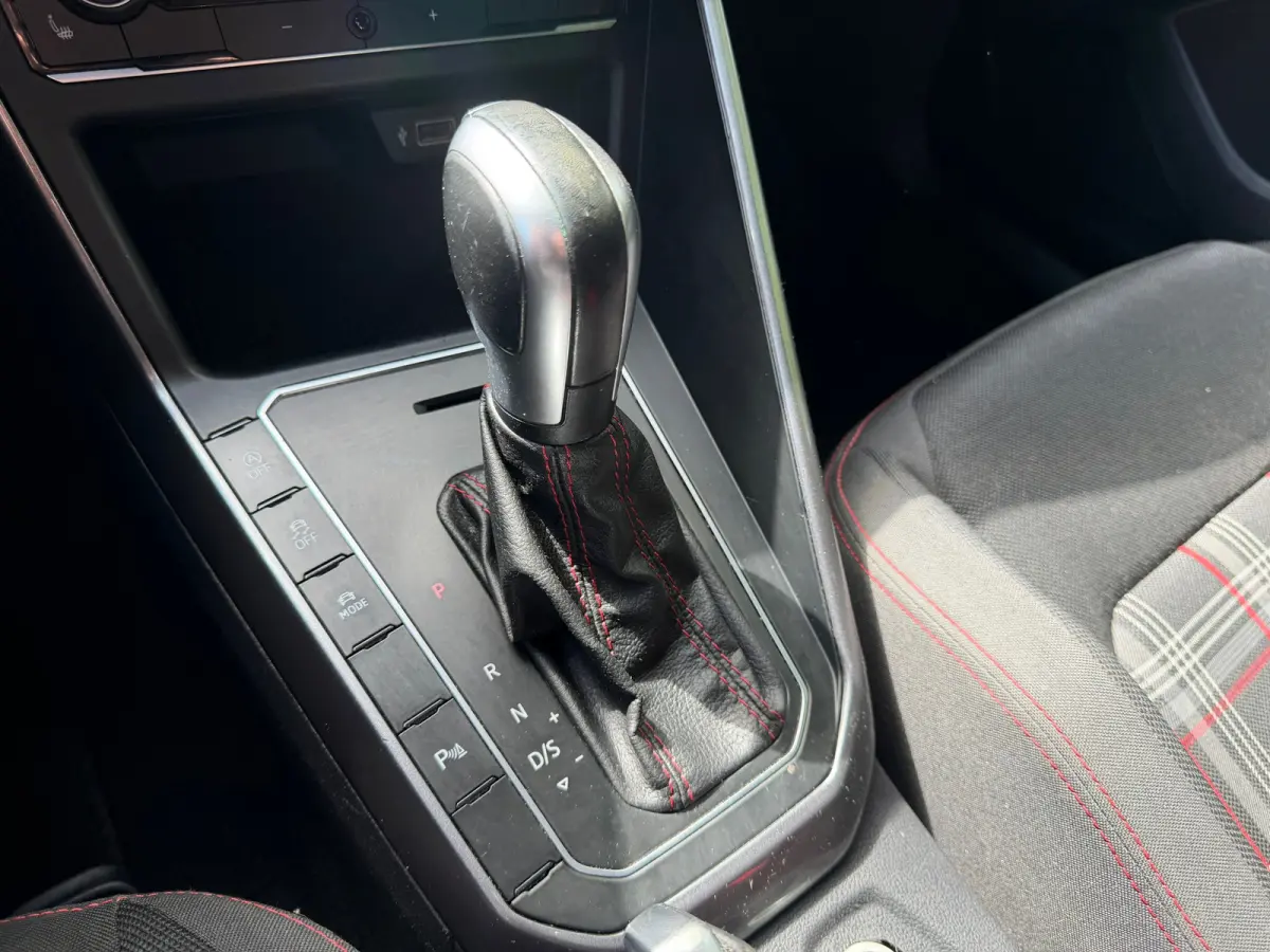 2.0 TSI GTI | Pano + DSG + ACC + DRIVE MODE |