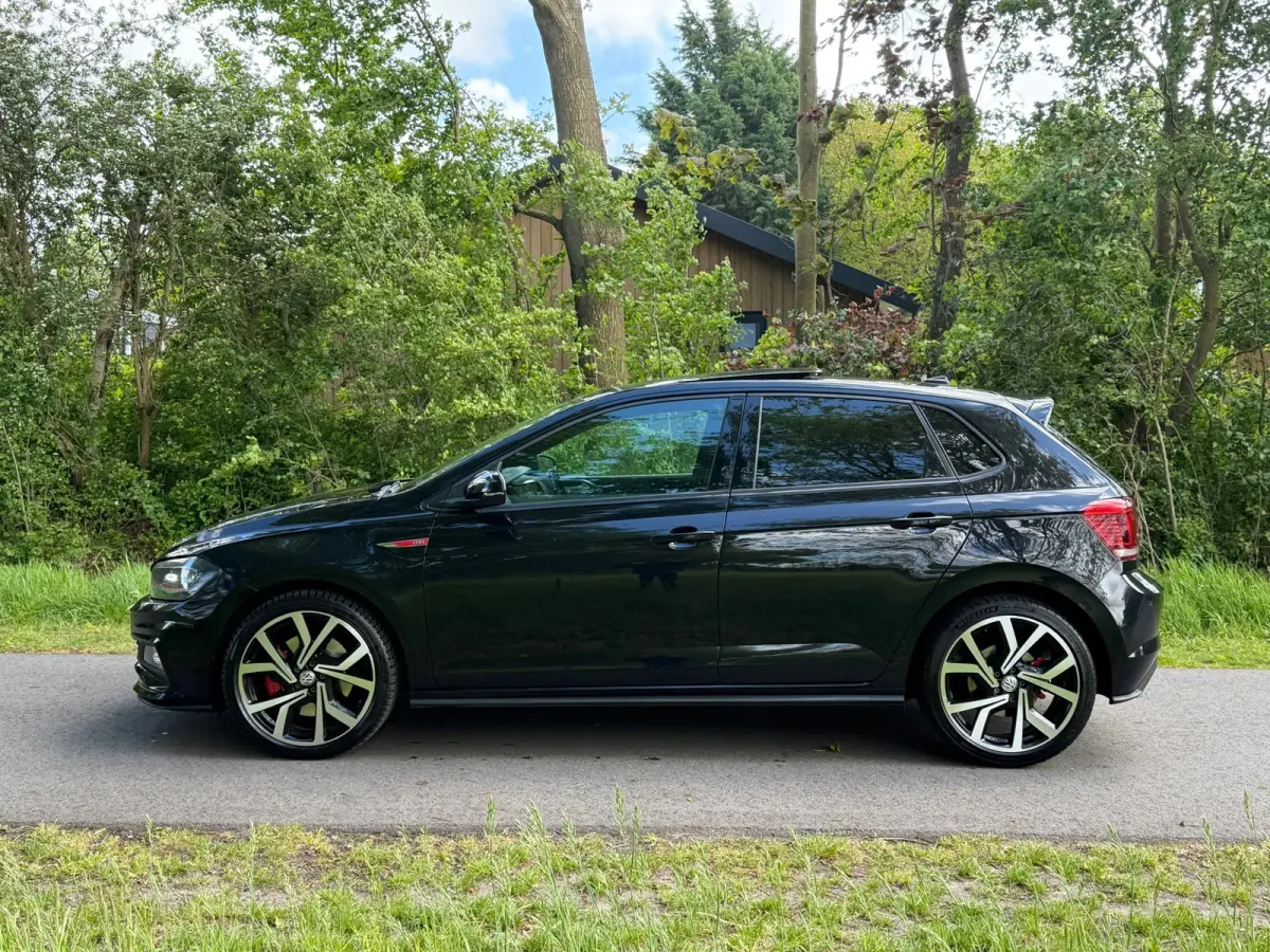 2.0 TSI GTI | Pano + DSG + ACC + DRIVE MODE |