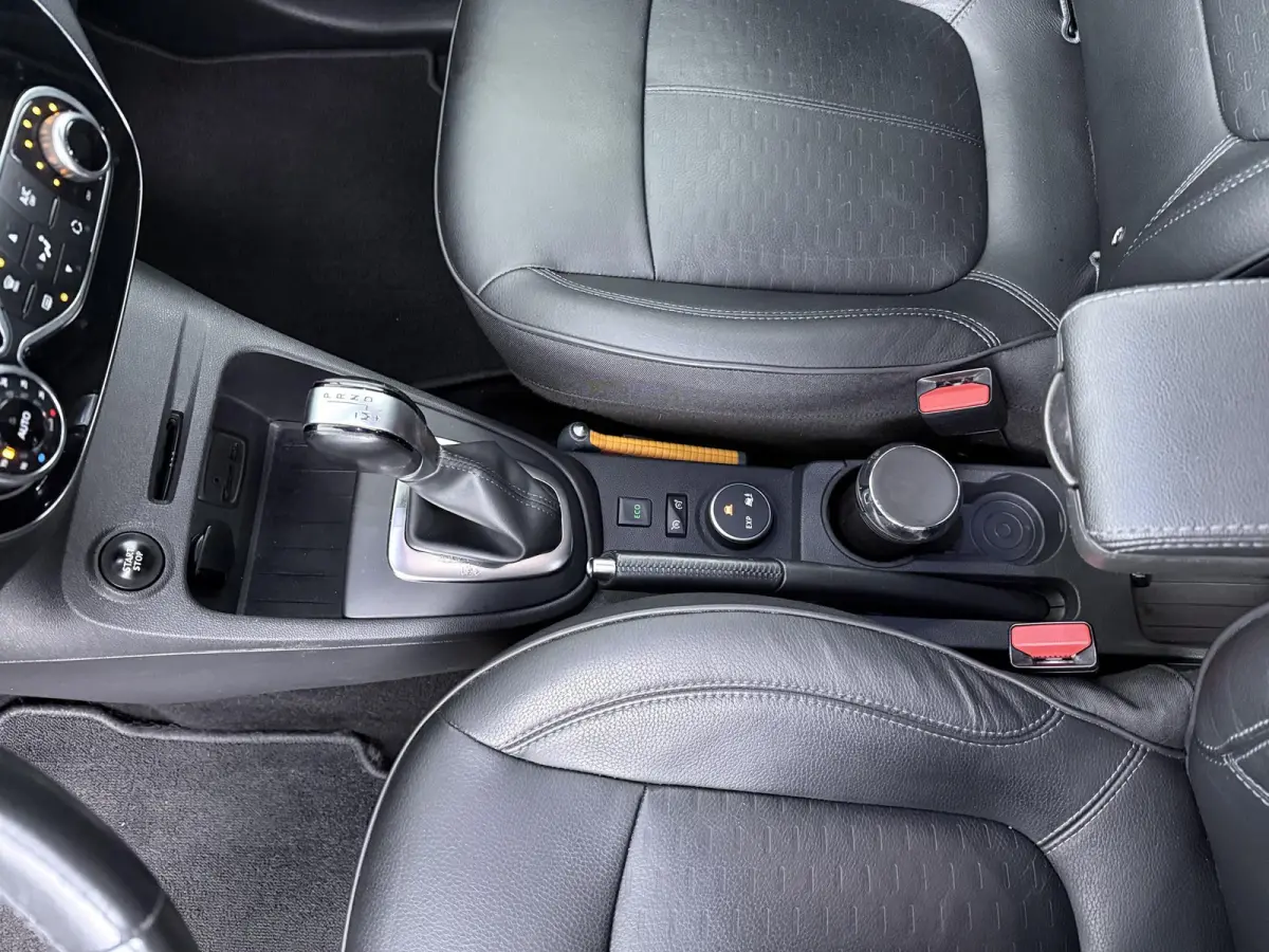 TCe 120 EDC Edition One | Automaat | BOSE Audio | Achteruitrijcamera | Lederen Bekl. |