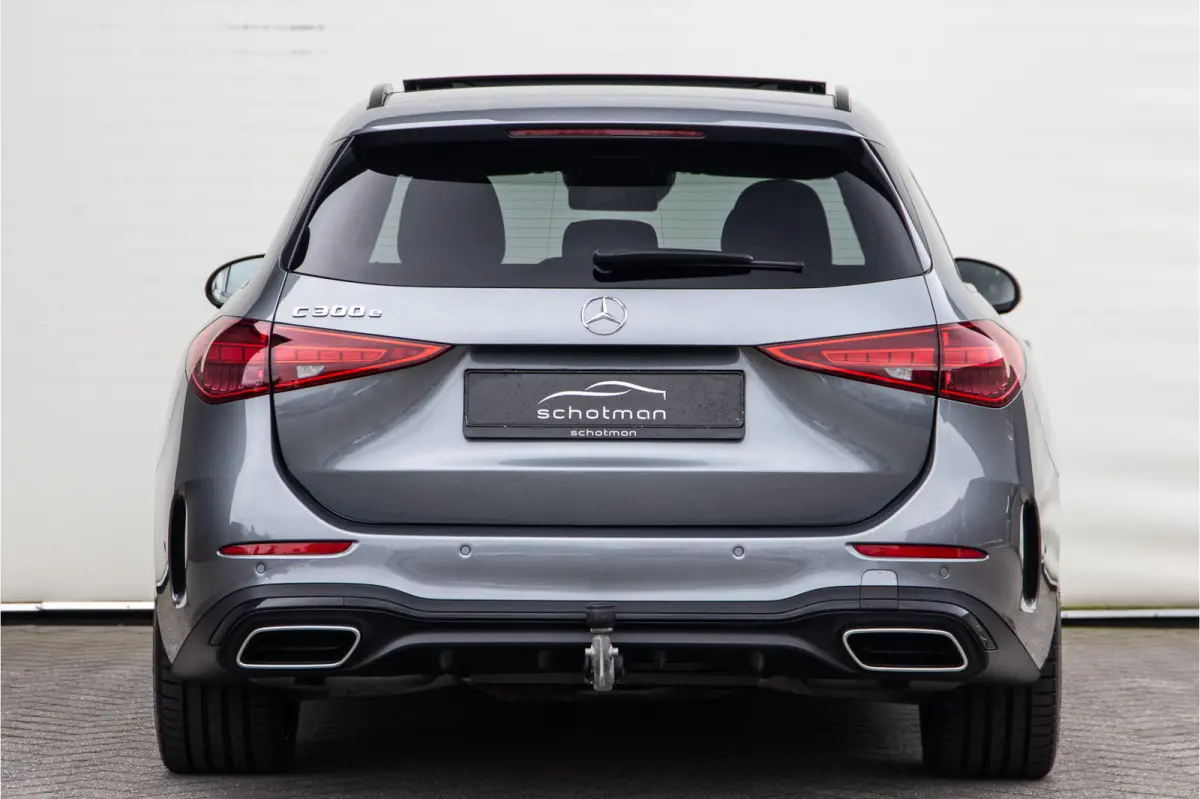 300 e AMG Premium, Pano, Distronic, Trekhaak, Leder, Nightpakket 2023