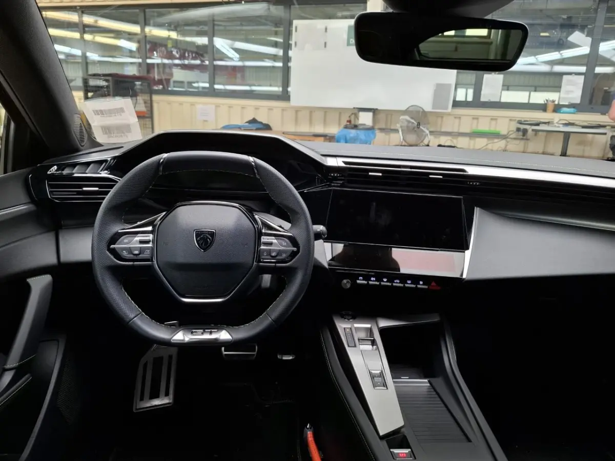 GT Avantage 58 kWh Tot 8 Jaar Garantie! | Adaptive Cruise | Elektr. Stoelen | Warmtepomp | Stuur/Stoelverwarming | Elektr. Achterklep |