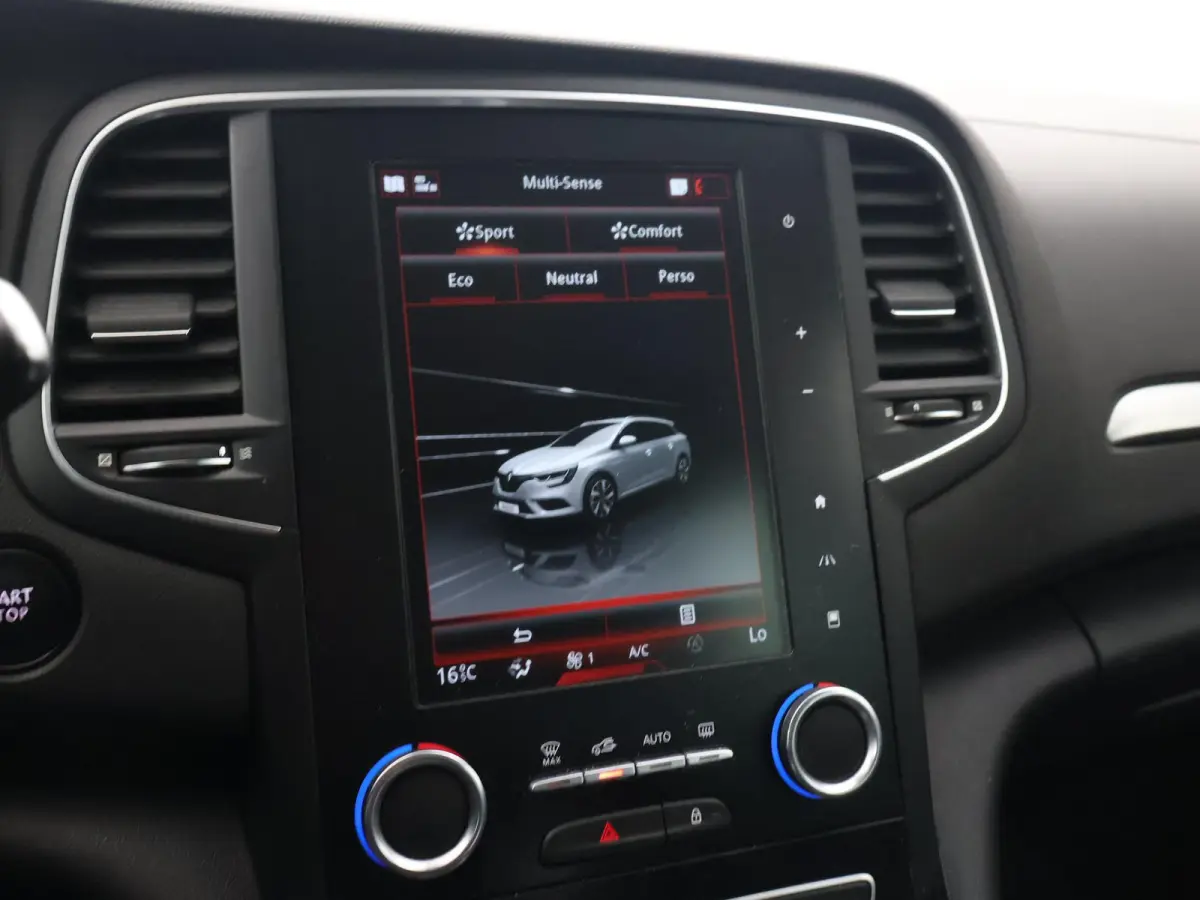 1.3 TCe BOSE + GROOT SCHERM NAVIGATIE | TREKHAAK | CARPLAY | CAMERA