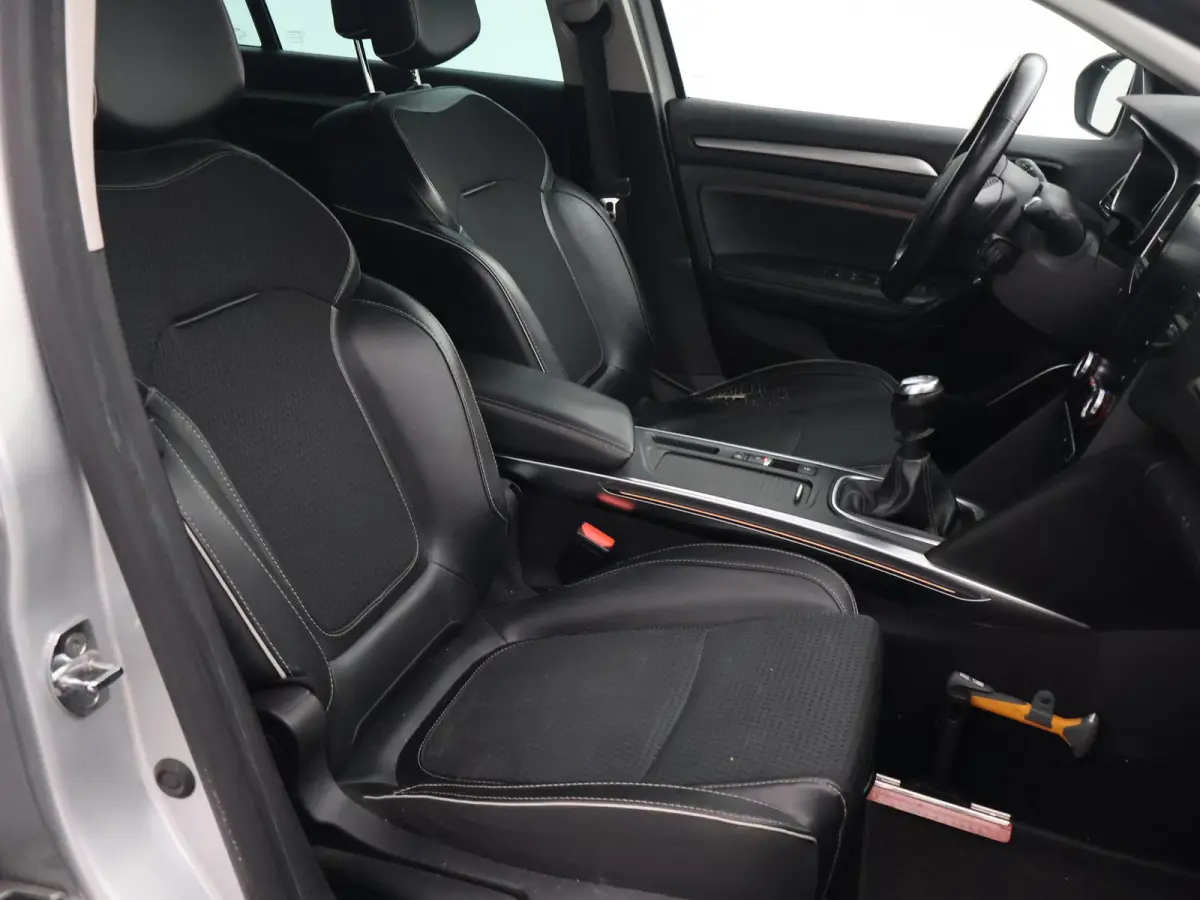 1.3 TCe BOSE + GROOT SCHERM NAVIGATIE | TREKHAAK | CARPLAY | CAMERA