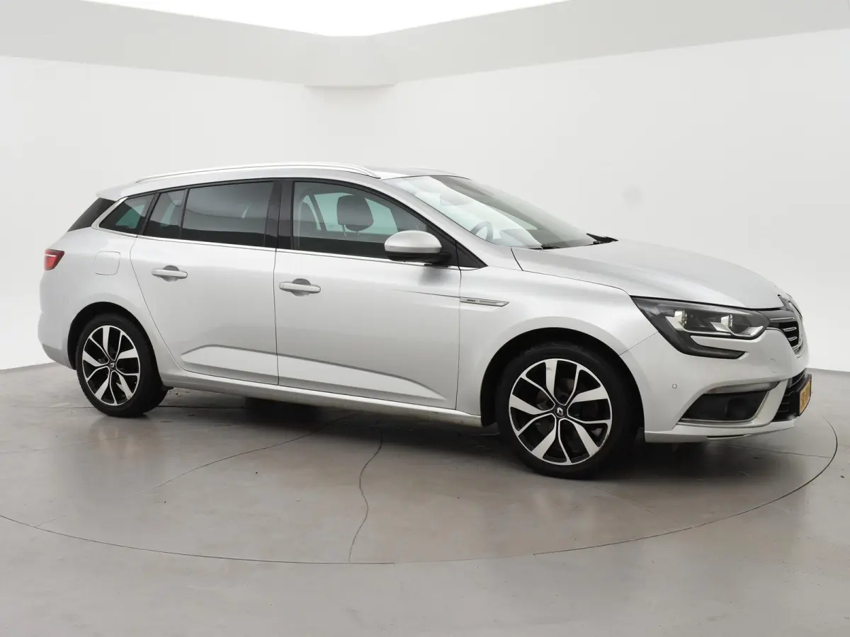 1.3 TCe BOSE + GROOT SCHERM NAVIGATIE | TREKHAAK | CARPLAY | CAMERA