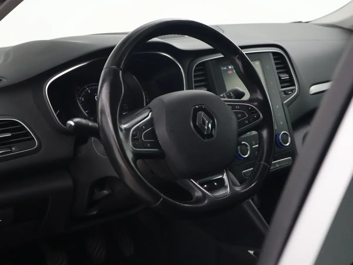 1.3 TCe BOSE + GROOT SCHERM NAVIGATIE | TREKHAAK | CARPLAY | CAMERA