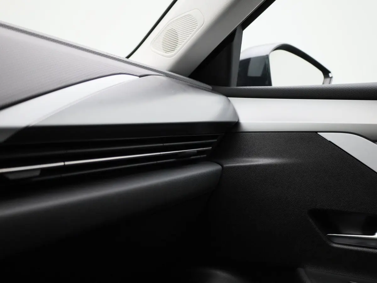 1.2 Business Edition AUTOMAAT | LED | LMV | PDC | NAVIGATIE | ADAPTIEVE CRUISE | STOEL & STUURVERWARMING | CLIMA | CAMERA | VIRTUEEL | 12 MAANDEN BOVAG GARANTIE |