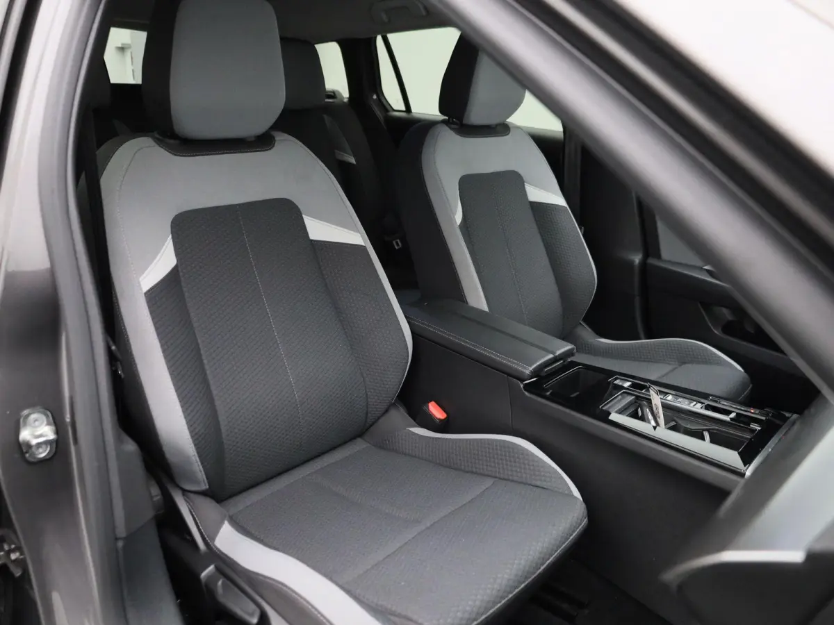 1.2 Business Edition AUTOMAAT | LED | LMV | PDC | NAVIGATIE | ADAPTIEVE CRUISE | STOEL & STUURVERWARMING | CLIMA | CAMERA | VIRTUEEL | 12 MAANDEN BOVAG GARANTIE |
