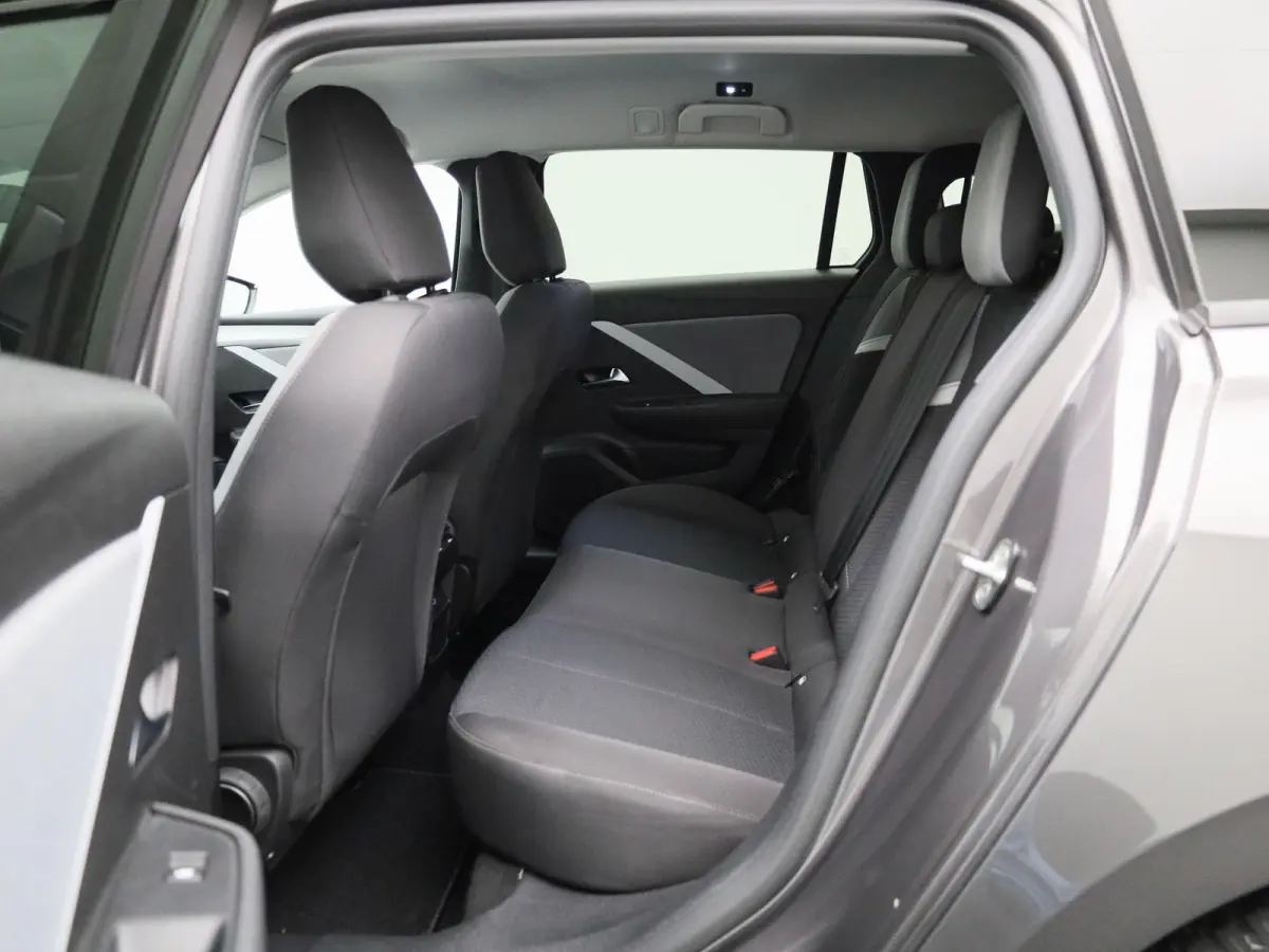 1.2 Business Edition AUTOMAAT | LED | LMV | PDC | NAVIGATIE | ADAPTIEVE CRUISE | STOEL & STUURVERWARMING | CLIMA | CAMERA | VIRTUEEL | 12 MAANDEN BOVAG GARANTIE |
