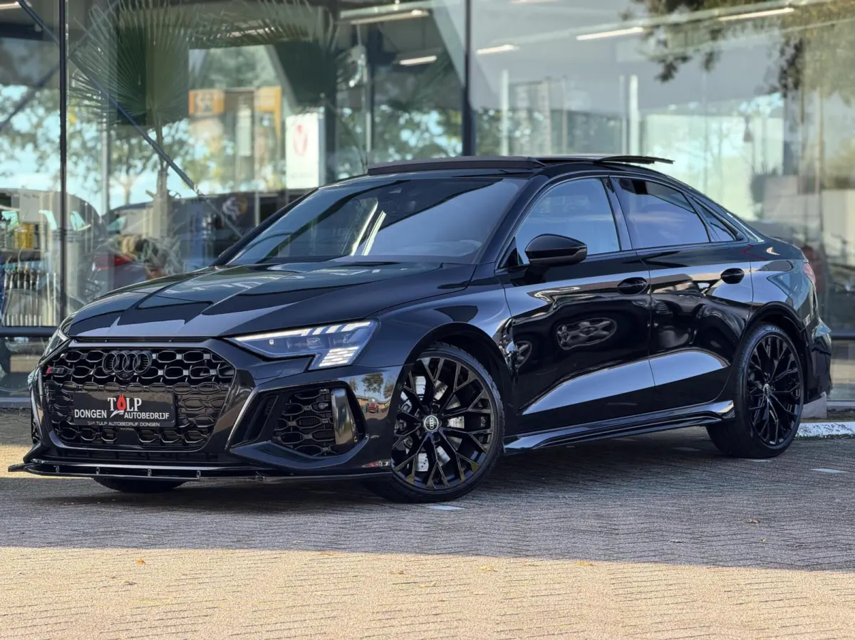 RS 3 2.5 TFSI RS 3 quattro Pano Head-up Matrix RS seats