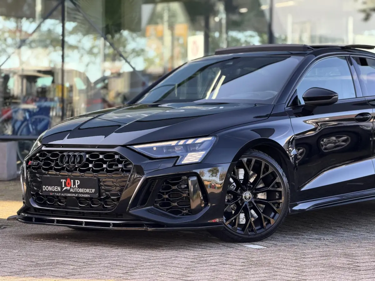 RS 3 2.5 TFSI RS 3 quattro Pano Head-up Matrix RS seats