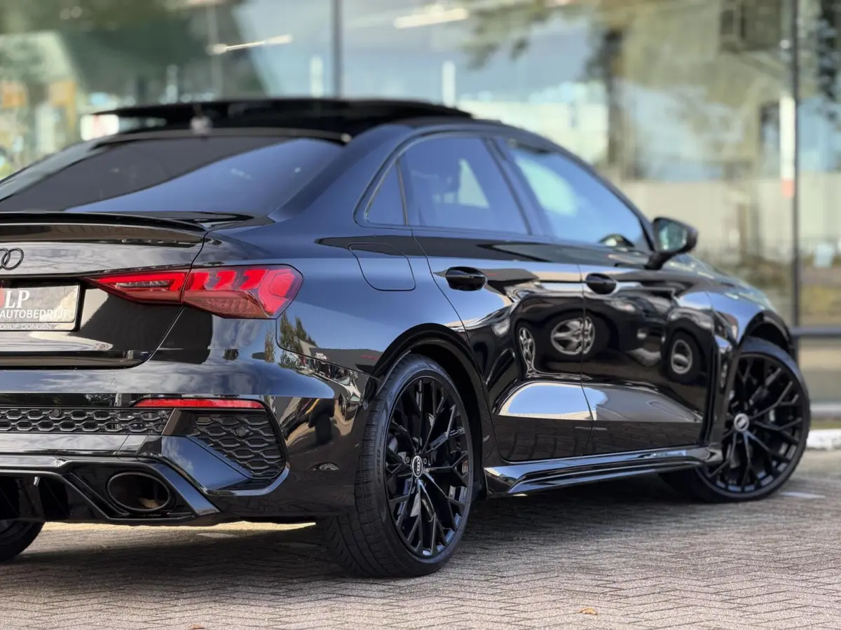 RS 3 2.5 TFSI RS 3 quattro Pano Head-up Matrix RS seats