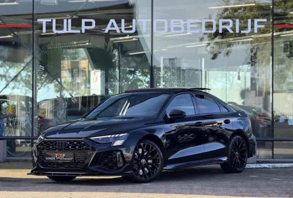 RS 3 2.5 TFSI RS 3 quattro Pano Head-up Matrix RS seats