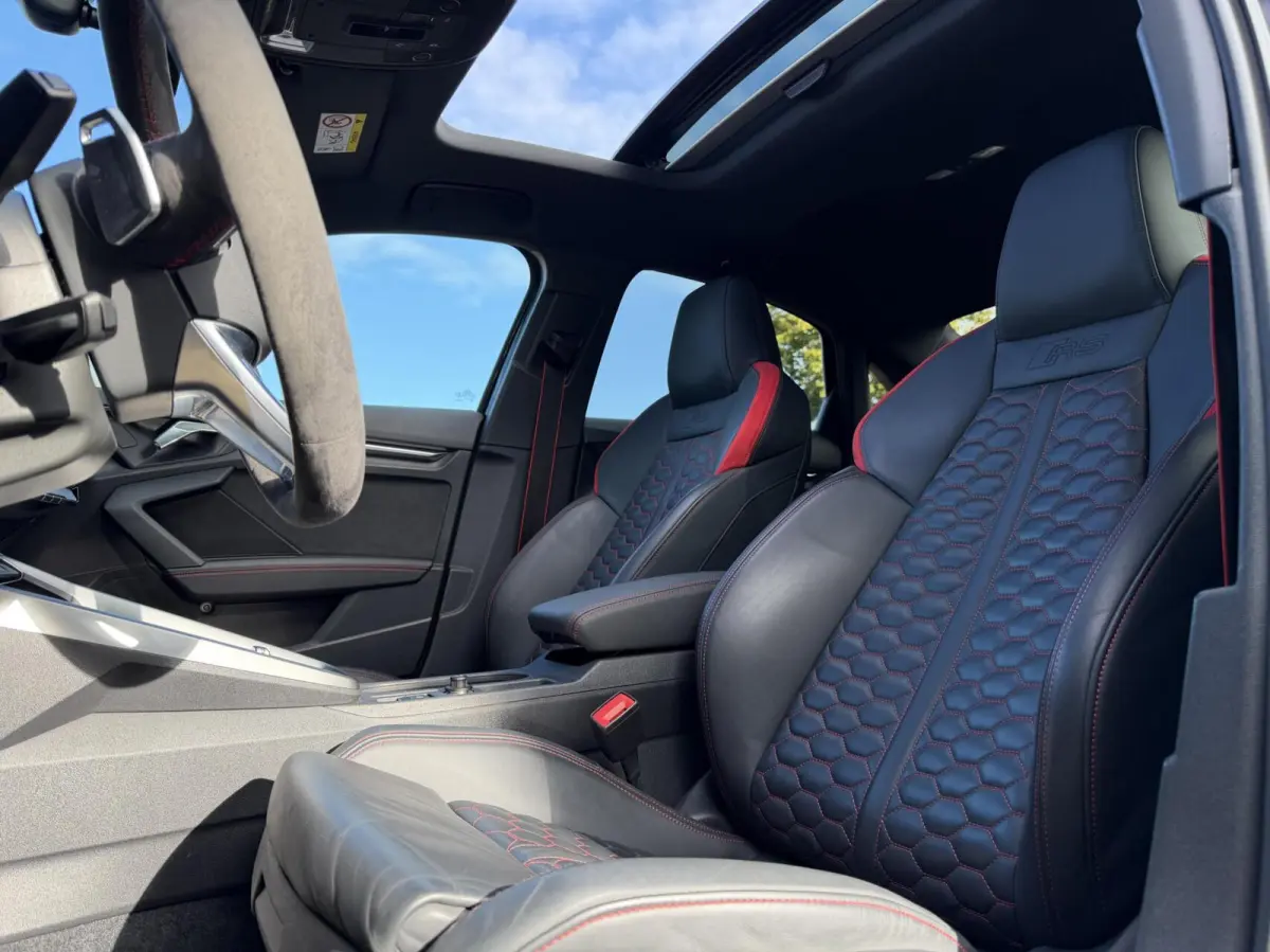 RS 3 2.5 TFSI RS 3 quattro Pano Head-up Matrix RS seats