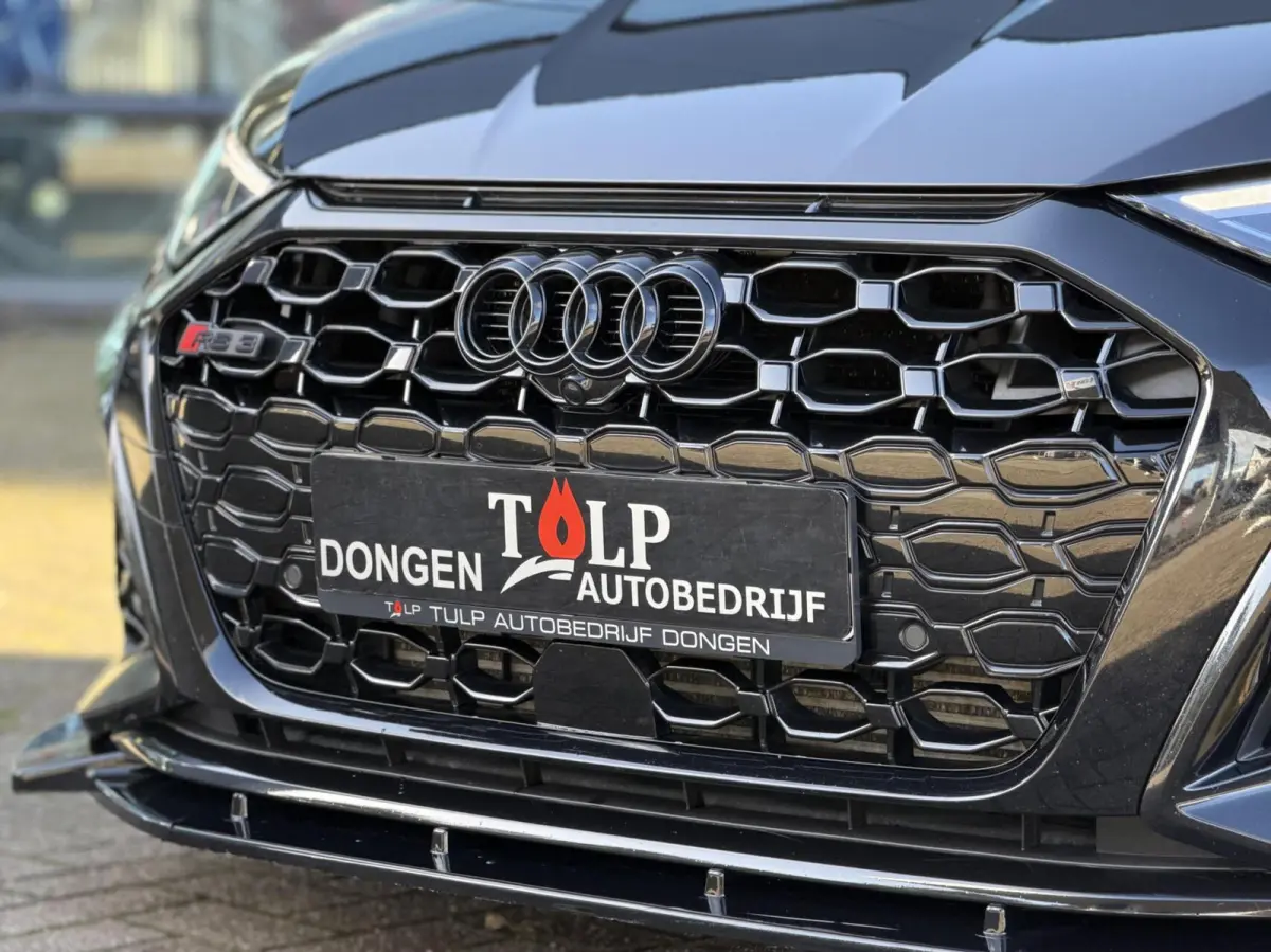 RS 3 2.5 TFSI RS 3 quattro Pano Head-up Matrix RS seats