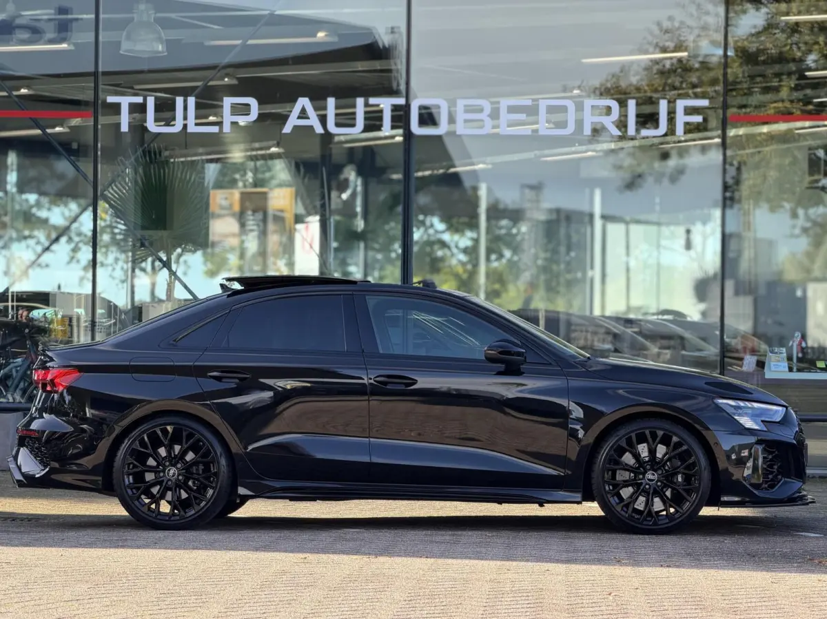 RS 3 2.5 TFSI RS 3 quattro Pano Head-up Matrix RS seats