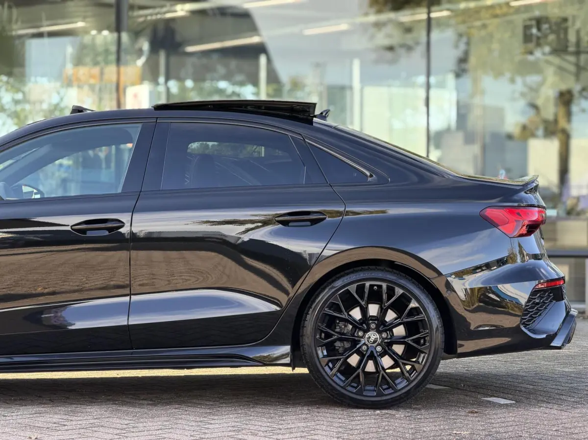RS 3 2.5 TFSI RS 3 quattro Pano Head-up Matrix RS seats