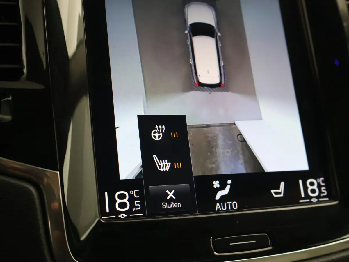 2.0 T8 RECHARGE AWD 390 PK 7P + TREKHAAK | PANORAMA | H/K | 360 CAMERA | HEAD-UP