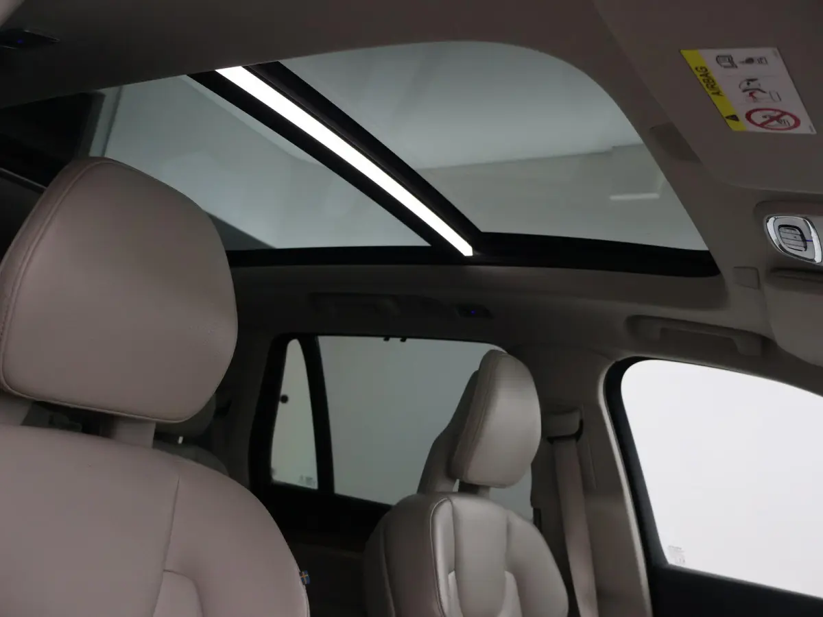 2.0 T8 RECHARGE AWD 390 PK 7P + TREKHAAK | PANORAMA | H/K | 360 CAMERA | HEAD-UP