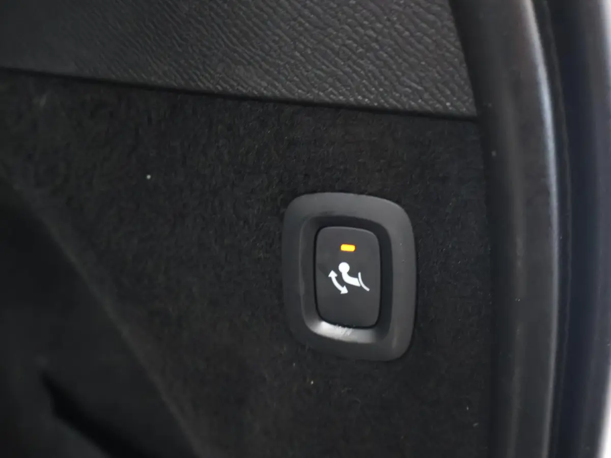 2.0 T8 RECHARGE AWD 390 PK 7P + TREKHAAK | PANORAMA | H/K | 360 CAMERA | HEAD-UP