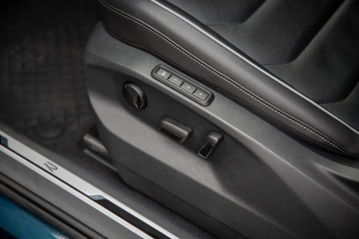 1.4 TSI eHybrid R-Line Exclusive , Trekhaak, Adap. cruise,  Memory seat, Rondomzichtcamera,