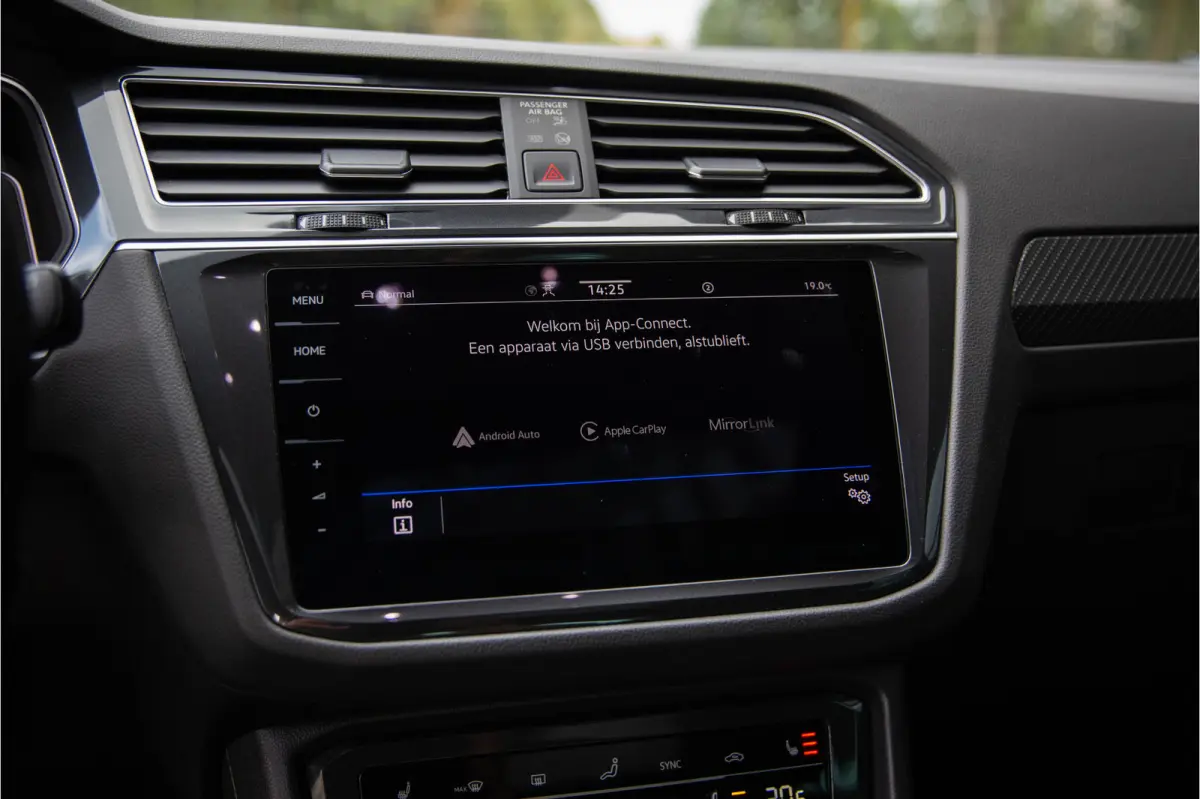 1.4 TSI eHybrid R-Line Exclusive , Trekhaak, Adap. cruise,  Memory seat, Rondomzichtcamera,