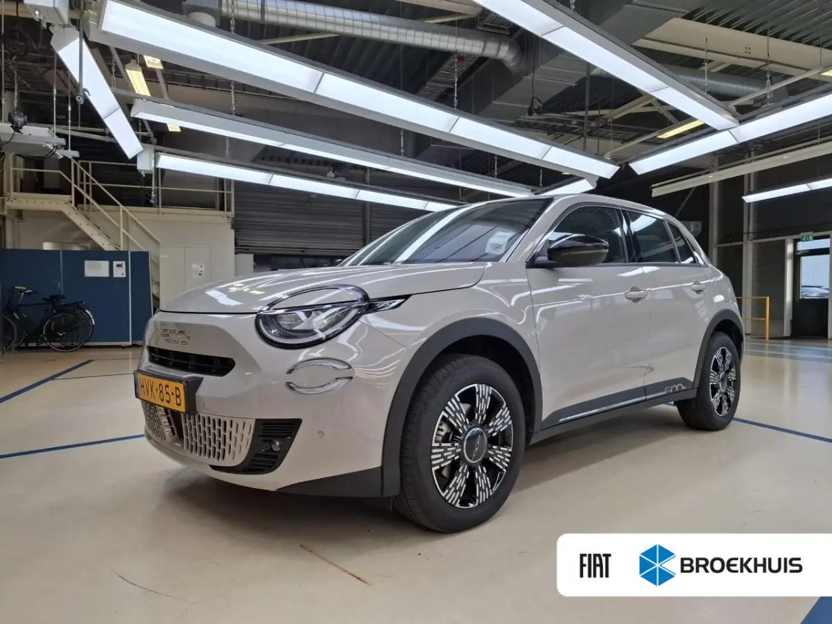1.2 Hybrid Urban 110pk | Pack Style + Winter + Comfort | Navigatie | Stoelverwarming | Achteruitrijcamera | !!