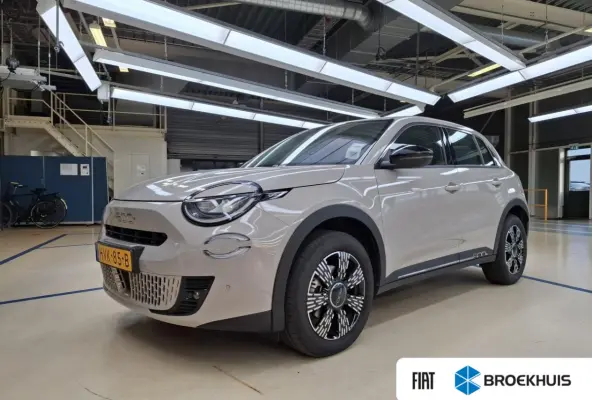 1.2 Hybrid Urban 110pk | Pack Style + Winter + Comfort | Navigatie | Stoelverwarming | Achteruitrijcamera | !!