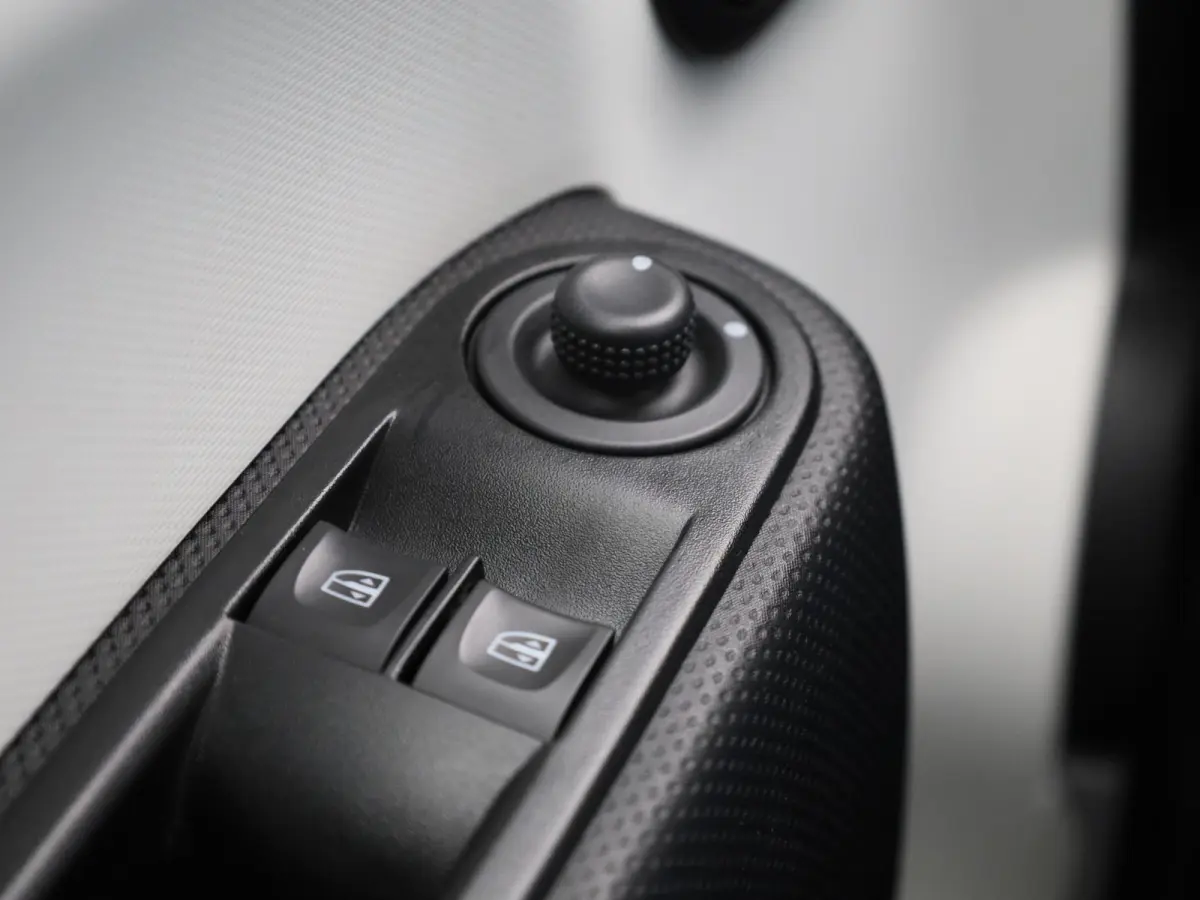 1.0 SCe Intens VERWACHT !! | CAMERA | NAVIGATIE | PDC | LMV | CLIMA | CRUISE | APPLE CARPLAY & ANDROID AUTO | 12 MAANDEN BOVAG GARANTIE |