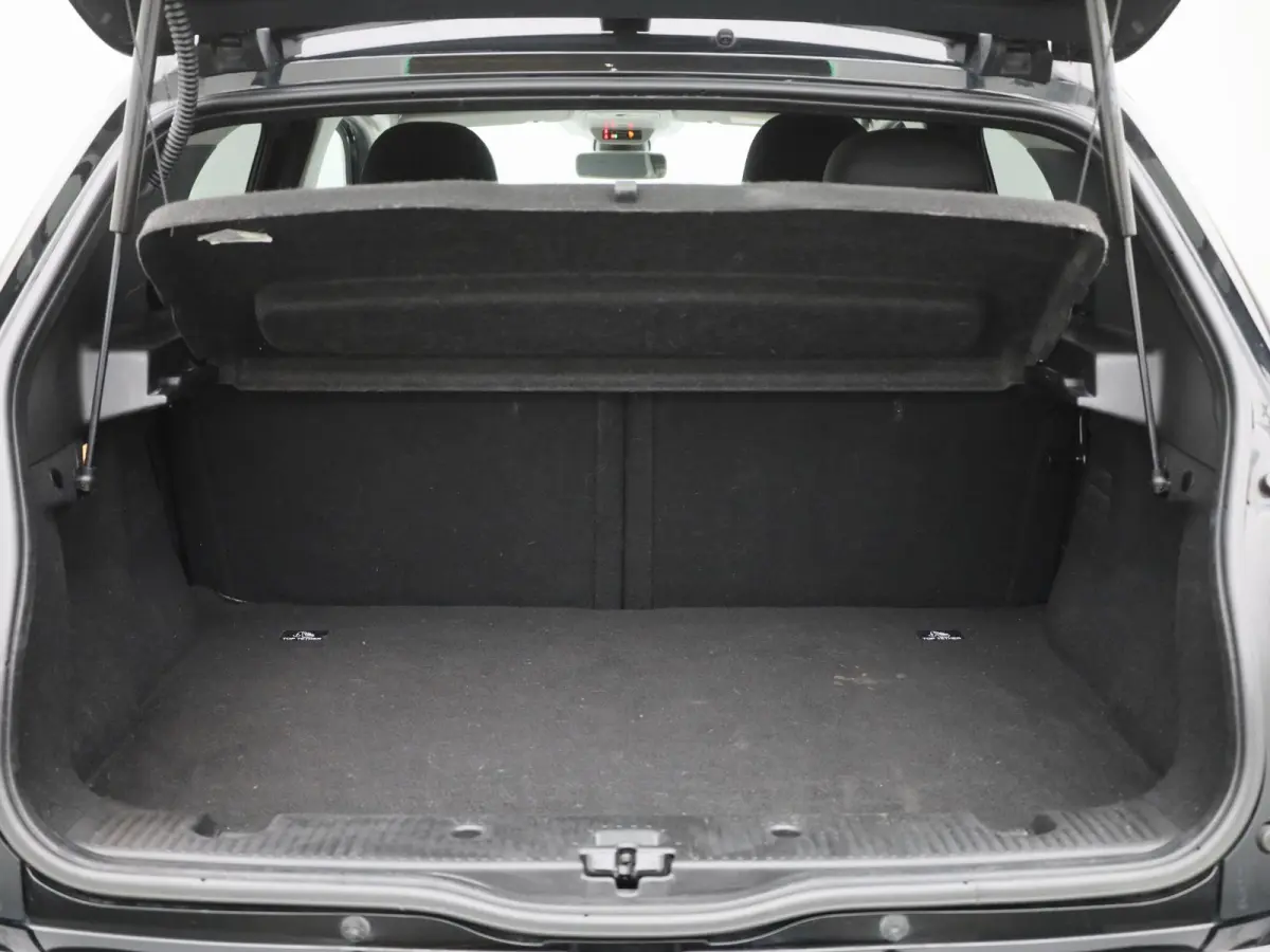 1.0 SCe Intens VERWACHT !! | CAMERA | NAVIGATIE | PDC | LMV | CLIMA | CRUISE | APPLE CARPLAY & ANDROID AUTO | 12 MAANDEN BOVAG GARANTIE |