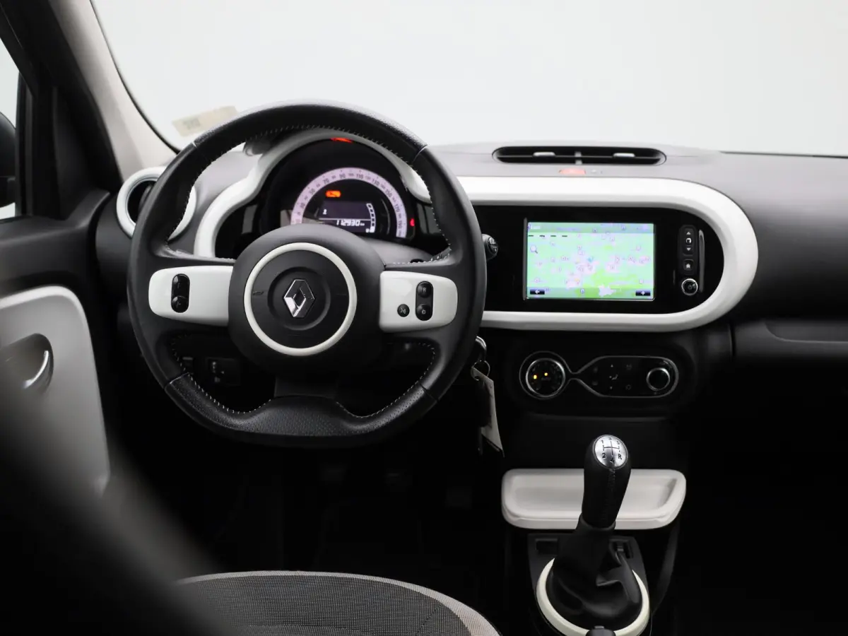 1.0 SCe Intens VERWACHT !! | CAMERA | NAVIGATIE | PDC | LMV | CLIMA | CRUISE | APPLE CARPLAY & ANDROID AUTO | 12 MAANDEN BOVAG GARANTIE |