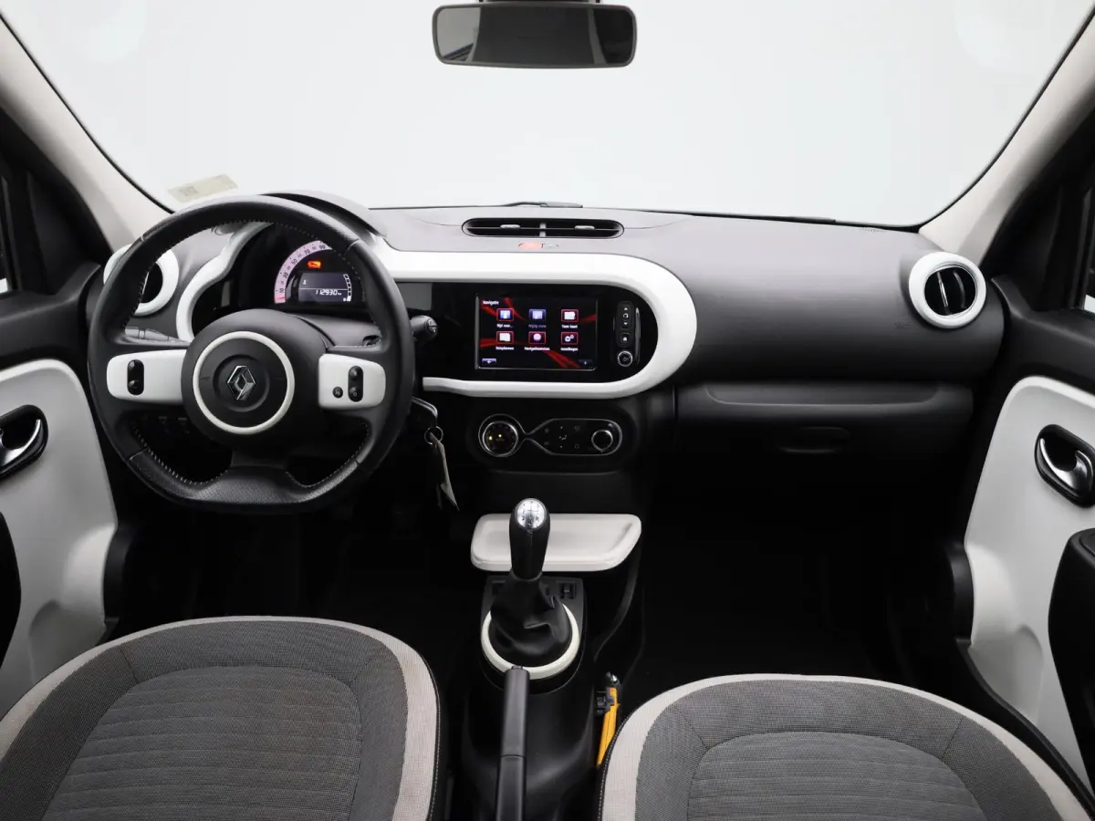 1.0 SCe Intens VERWACHT !! | CAMERA | NAVIGATIE | PDC | LMV | CLIMA | CRUISE | APPLE CARPLAY & ANDROID AUTO | 12 MAANDEN BOVAG GARANTIE |