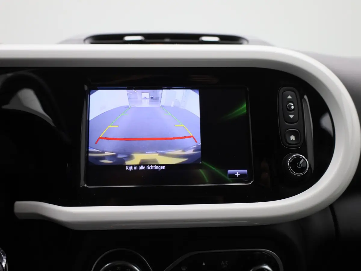 1.0 SCe Intens VERWACHT !! | CAMERA | NAVIGATIE | PDC | LMV | CLIMA | CRUISE | APPLE CARPLAY & ANDROID AUTO | 12 MAANDEN BOVAG GARANTIE |