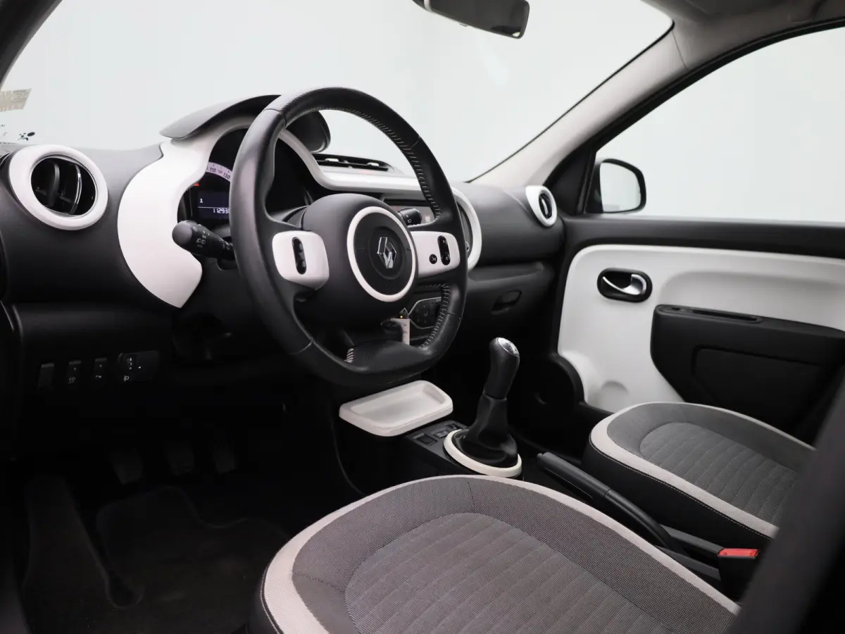 1.0 SCe Intens VERWACHT !! | CAMERA | NAVIGATIE | PDC | LMV | CLIMA | CRUISE | APPLE CARPLAY & ANDROID AUTO | 12 MAANDEN BOVAG GARANTIE |