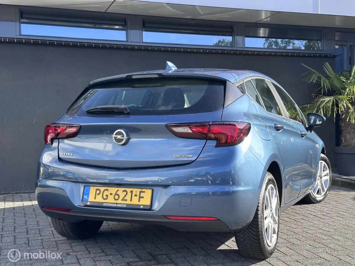 1.0 Online Edition | Carplay | Navigatie |