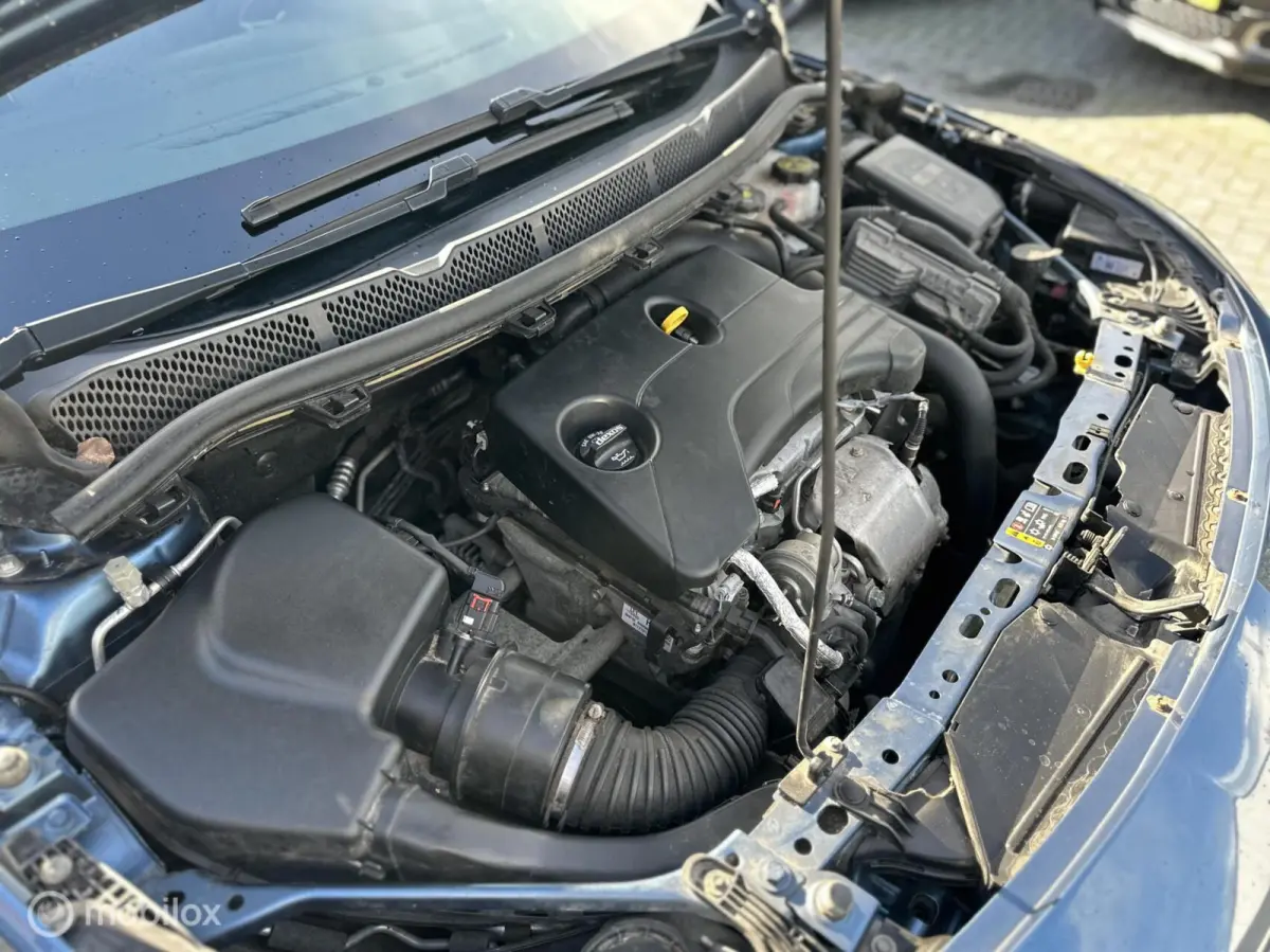 1.0 Online Edition | Carplay | Navigatie |