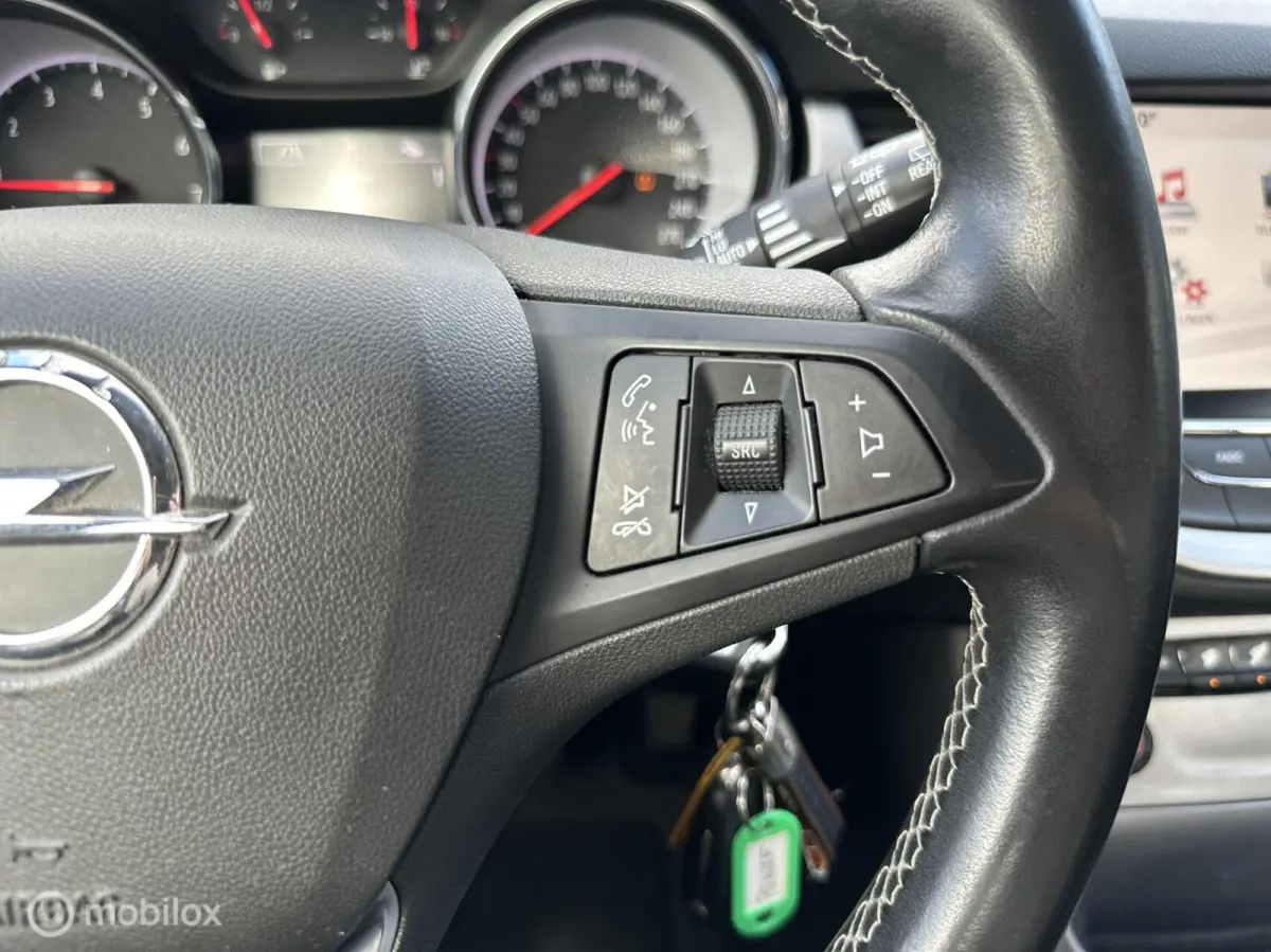 1.0 Online Edition | Carplay | Navigatie |
