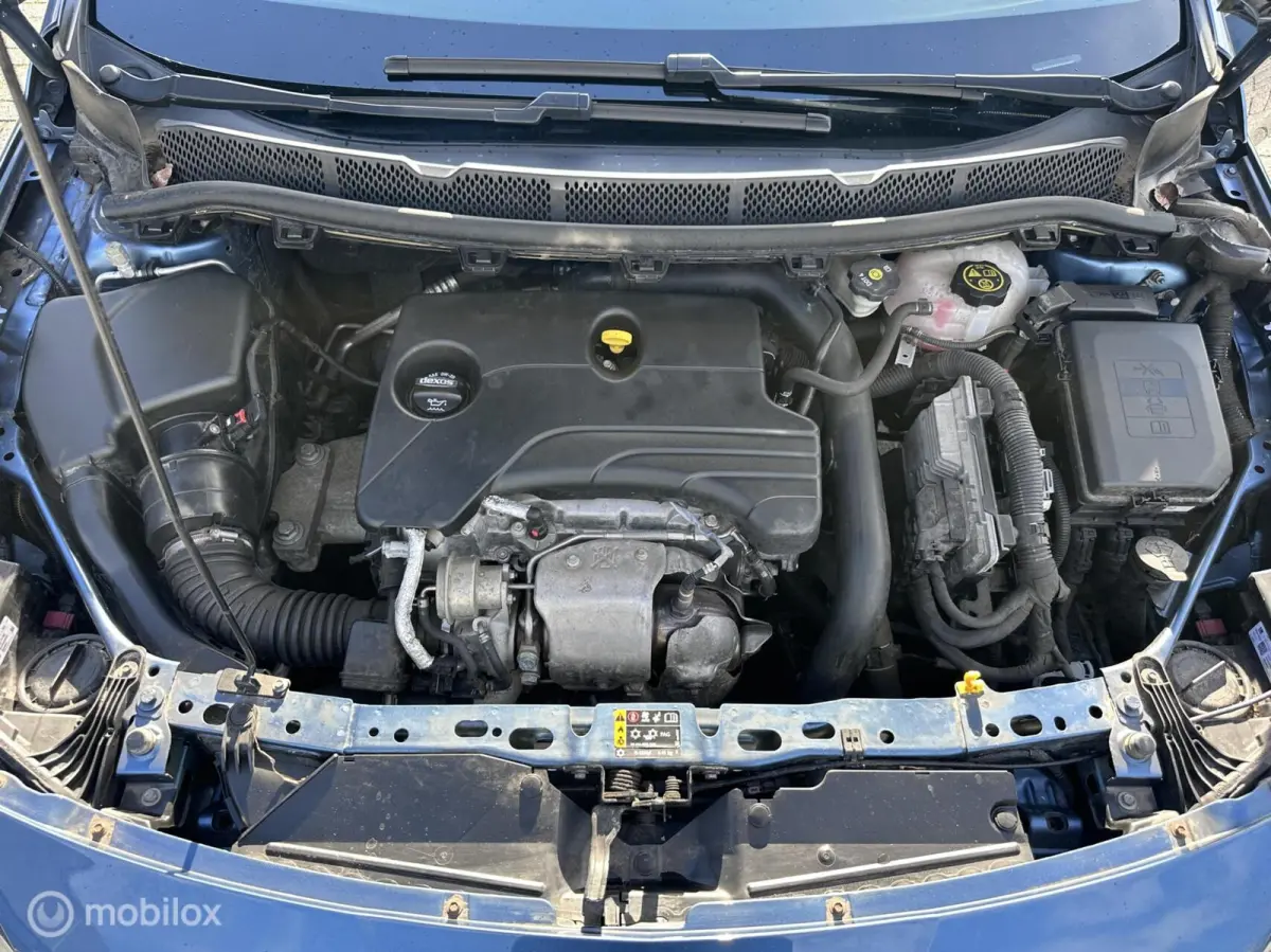 1.0 Online Edition | Carplay | Navigatie |