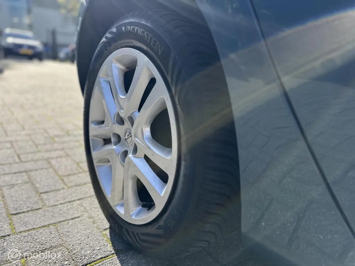 1.0 Online Edition | Carplay | Navigatie |